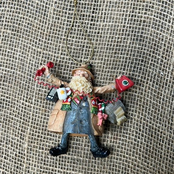 Busy office Santa ornament - Picture 1 of 4